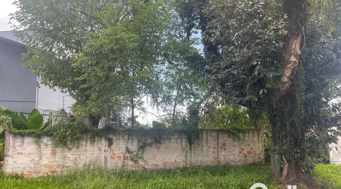 Terreno à venda, no bairro Vila Conceição em Porto Alegre