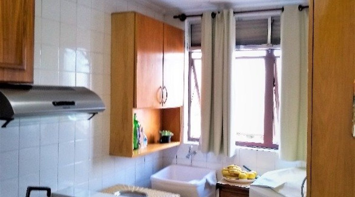 Apartamento à venda com 68m², 2 dormitórios, 1 vaga, no bairro Cristal em Porto Alegre