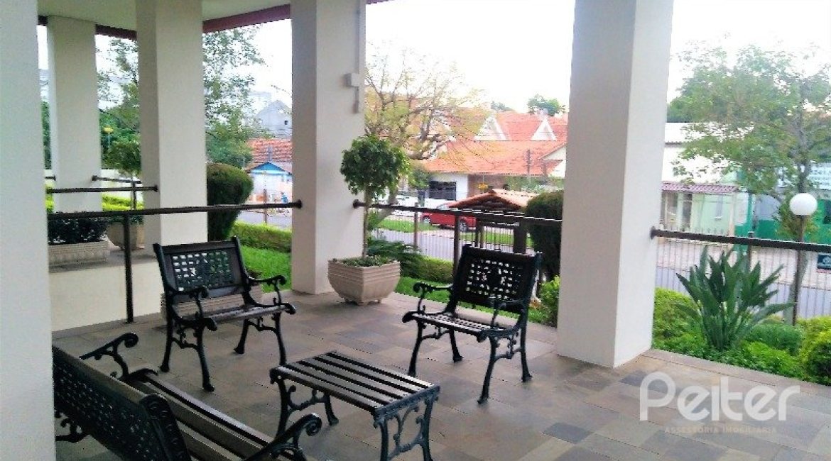 Apartamento à venda com 68m², 2 dormitórios, 1 vaga, no bairro Cristal em Porto Alegre