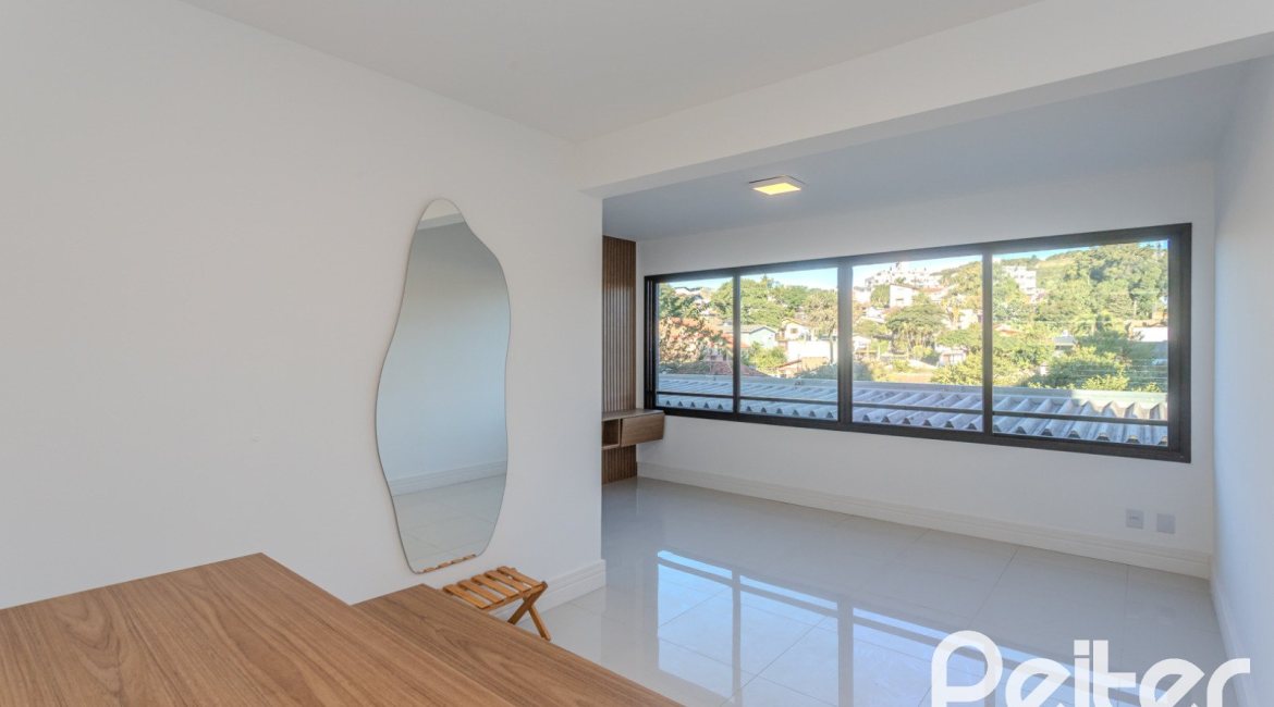 Apartamento à venda com 64m², 2 dormitórios, 1 suíte, 1 vaga, no bairro Tristeza em PORTO ALEGRE