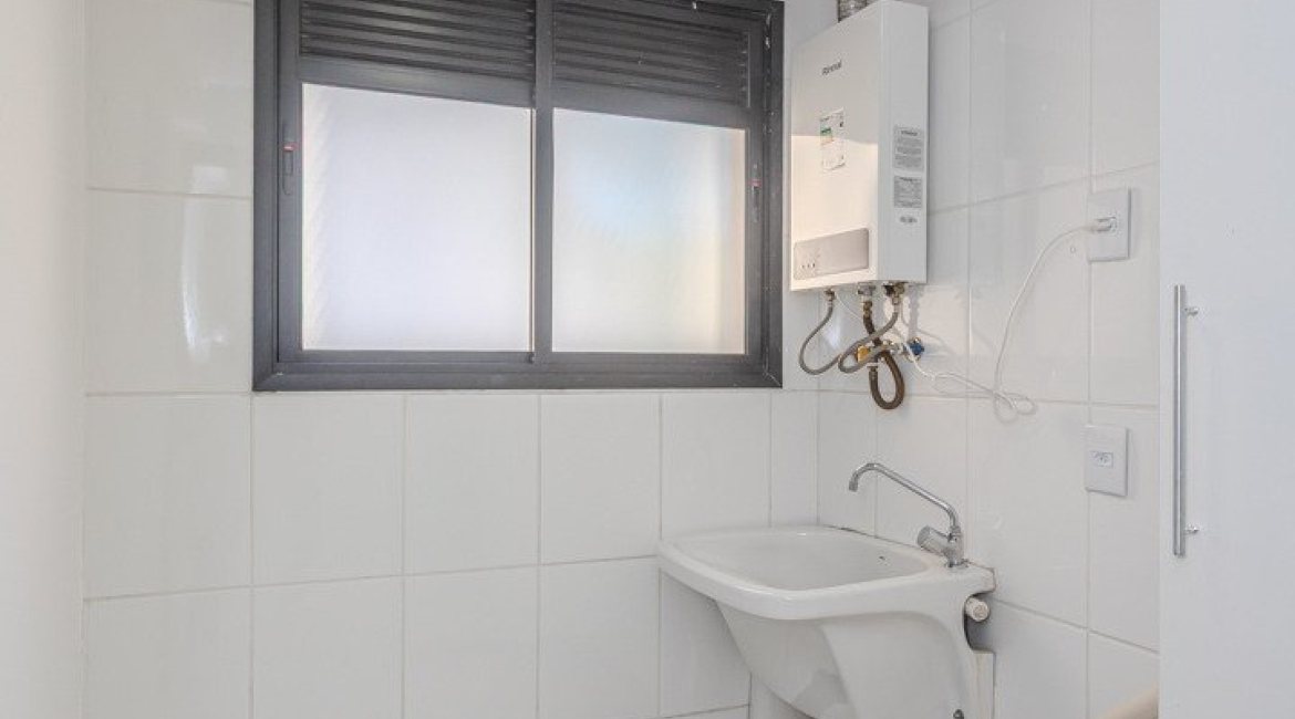 Apartamento à venda com 64m², 2 dormitórios, 1 suíte, 1 vaga, no bairro Tristeza em PORTO ALEGRE
