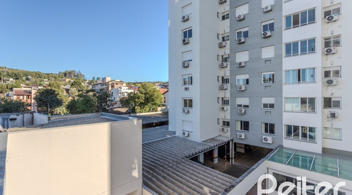 Apartamento à venda com 64m², 2 dormitórios, 1 suíte, 1 vaga, no bairro Tristeza em PORTO ALEGRE