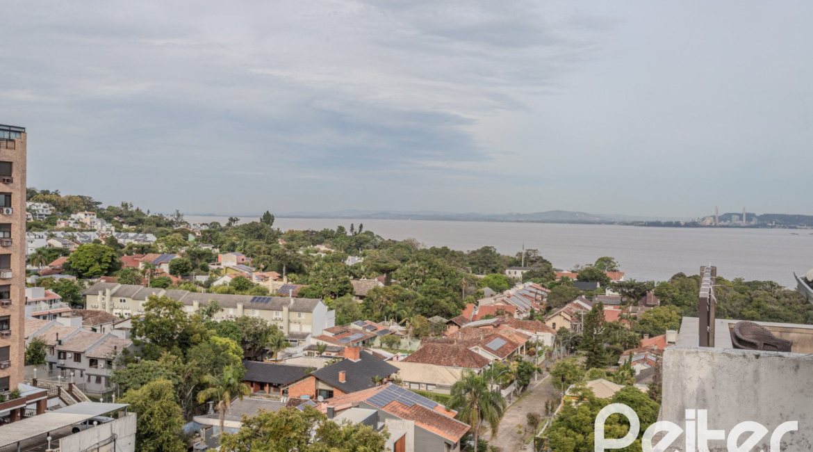 Cobertura à venda com 148m², 2 dormitórios, 1 suíte, 2 vagas, no bairro Tristeza em Porto Alegre