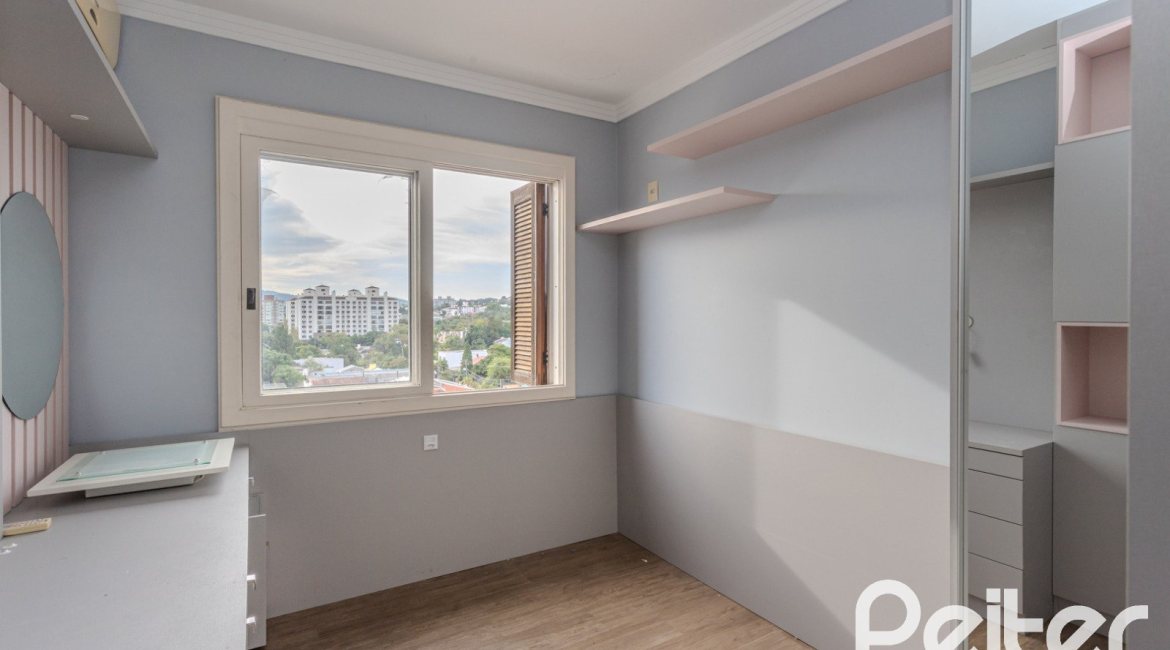 Cobertura à venda com 148m², 2 dormitórios, 1 suíte, 2 vagas, no bairro Tristeza em Porto Alegre