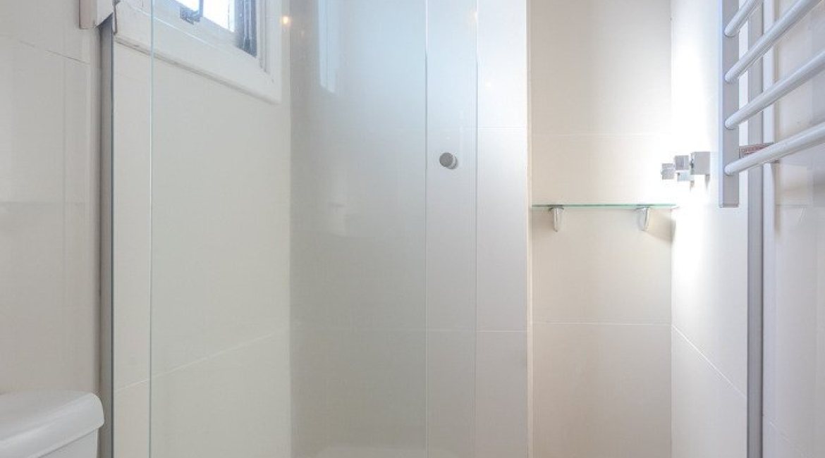 Cobertura à venda com 148m², 2 dormitórios, 1 suíte, 2 vagas, no bairro Tristeza em Porto Alegre