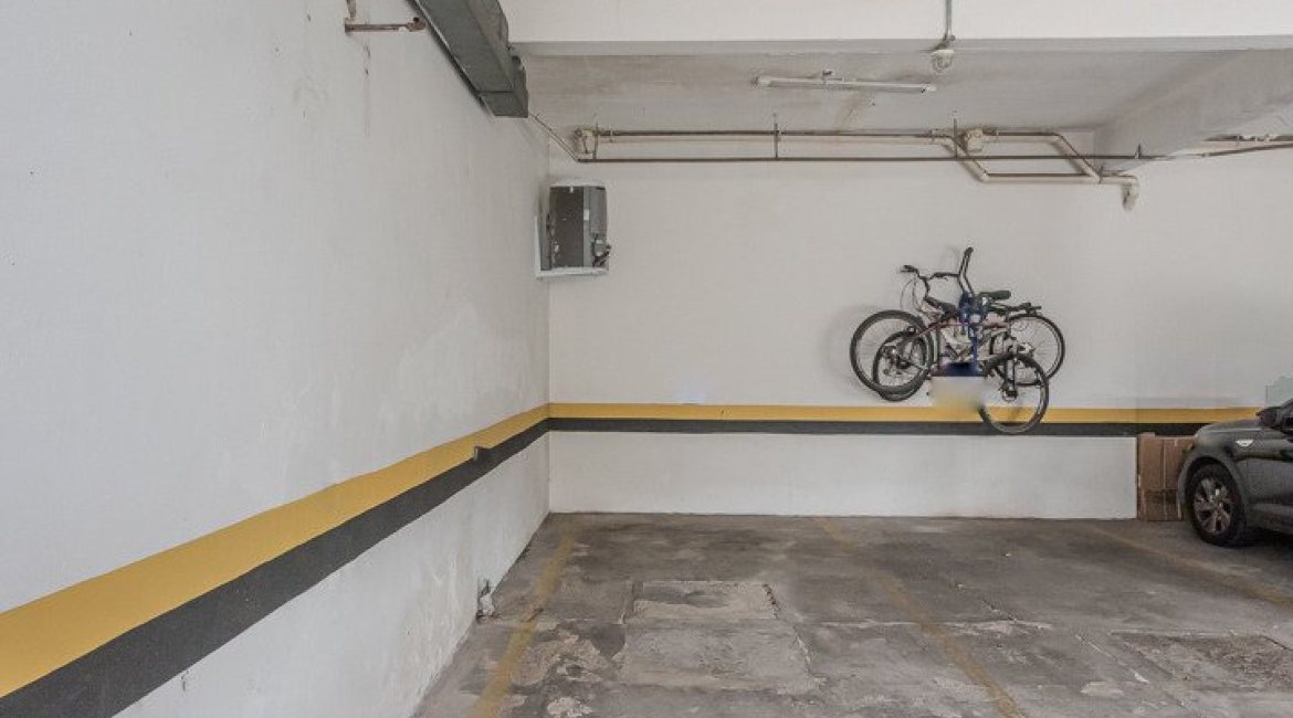 Cobertura à venda com 148m², 2 dormitórios, 1 suíte, 2 vagas, no bairro Tristeza em Porto Alegre