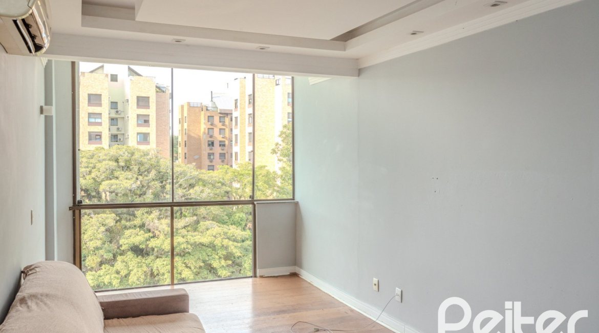 Cobertura à venda com 148m², 2 dormitórios, 1 suíte, 2 vagas, no bairro Tristeza em Porto Alegre