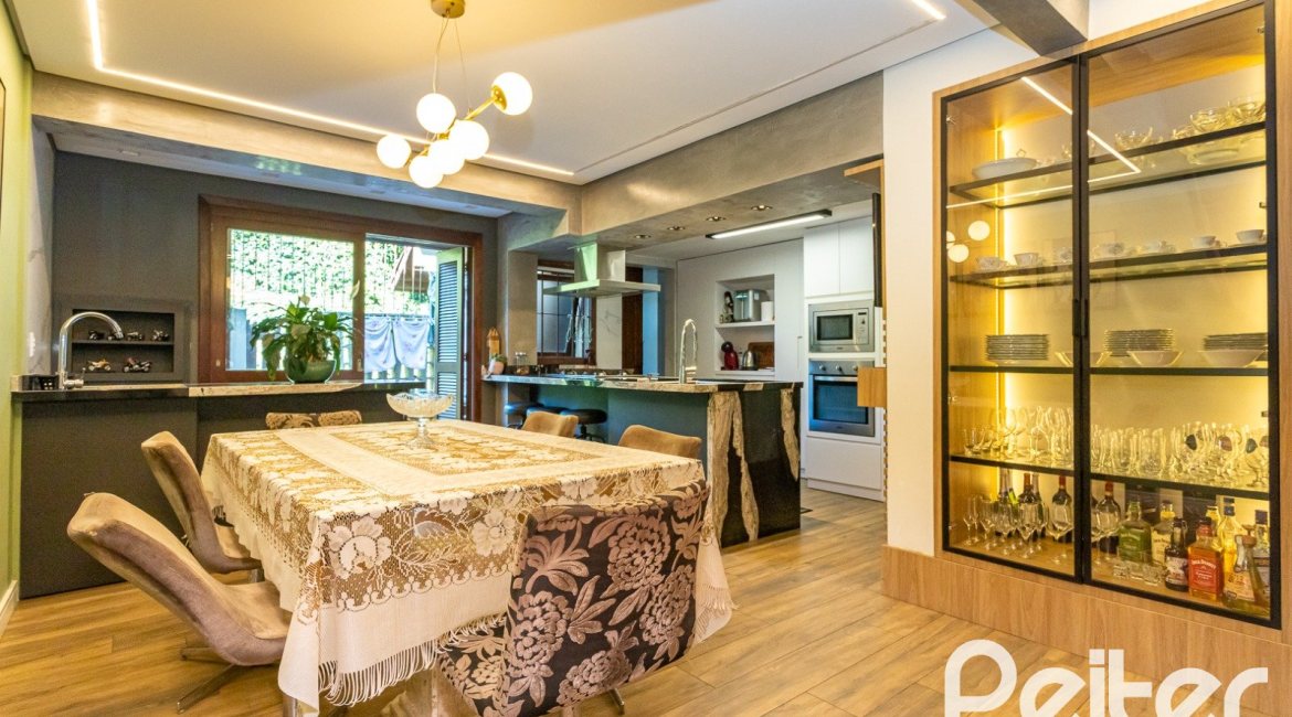  à venda, no bairro  em 