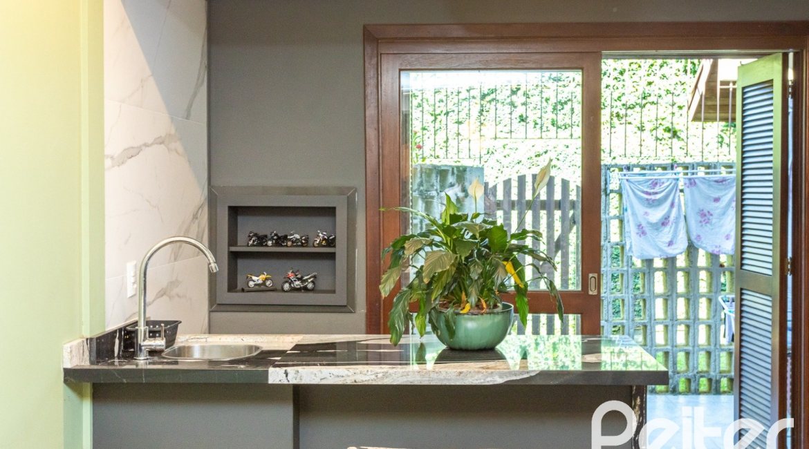  à venda, no bairro  em 