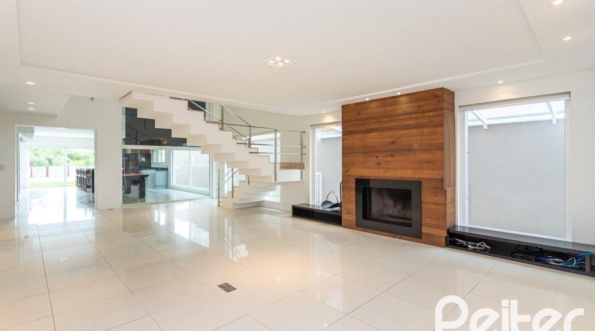 Casa em Condomínio à venda com 463m², 4 dormitórios, 4 suítes, 3 vagas, no bairro Terra Ville em PORTO ALEGRE