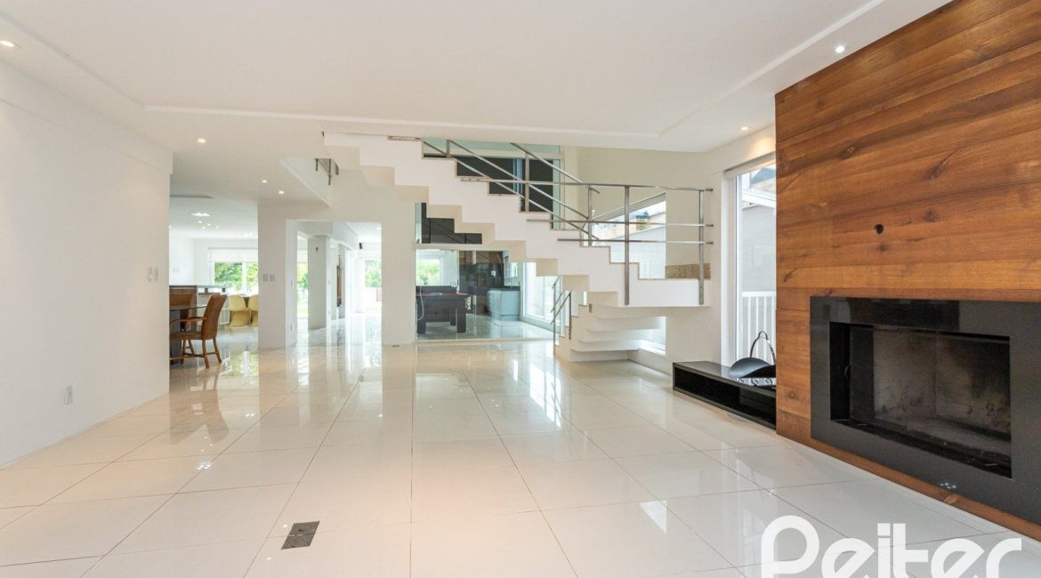 Casa em Condomínio à venda com 463m², 4 dormitórios, 4 suítes, 3 vagas, no bairro Terra Ville em PORTO ALEGRE