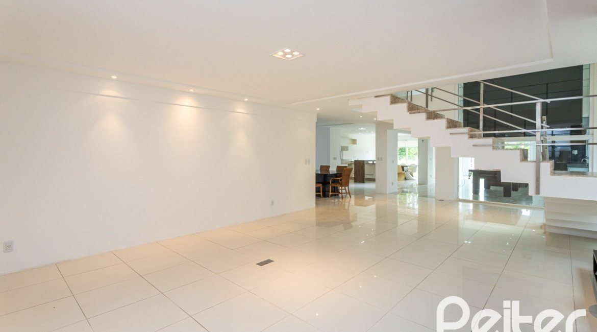Casa em Condomínio à venda com 463m², 4 dormitórios, 4 suítes, 3 vagas, no bairro Terra Ville em PORTO ALEGRE