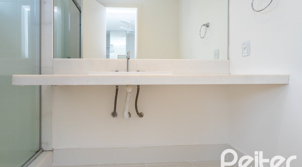 Casa em Condomínio à venda com 463m², 4 dormitórios, 4 suítes, 3 vagas, no bairro Terra Ville em PORTO ALEGRE