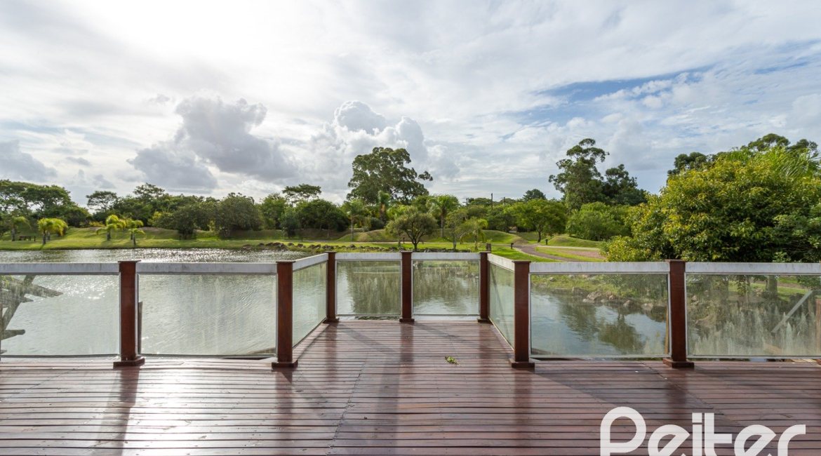 Casa em Condomínio à venda com 463m², 4 dormitórios, 4 suítes, 3 vagas, no bairro Terra Ville em PORTO ALEGRE