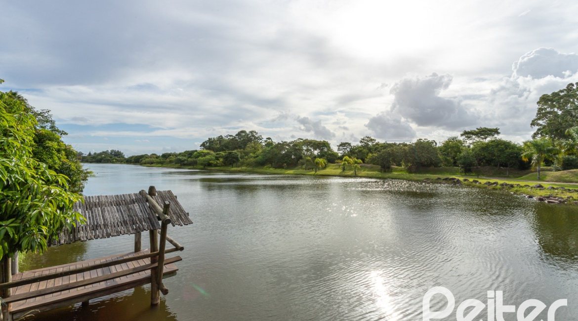 Casa em Condomínio à venda com 463m², 4 dormitórios, 4 suítes, 3 vagas, no bairro Terra Ville em PORTO ALEGRE