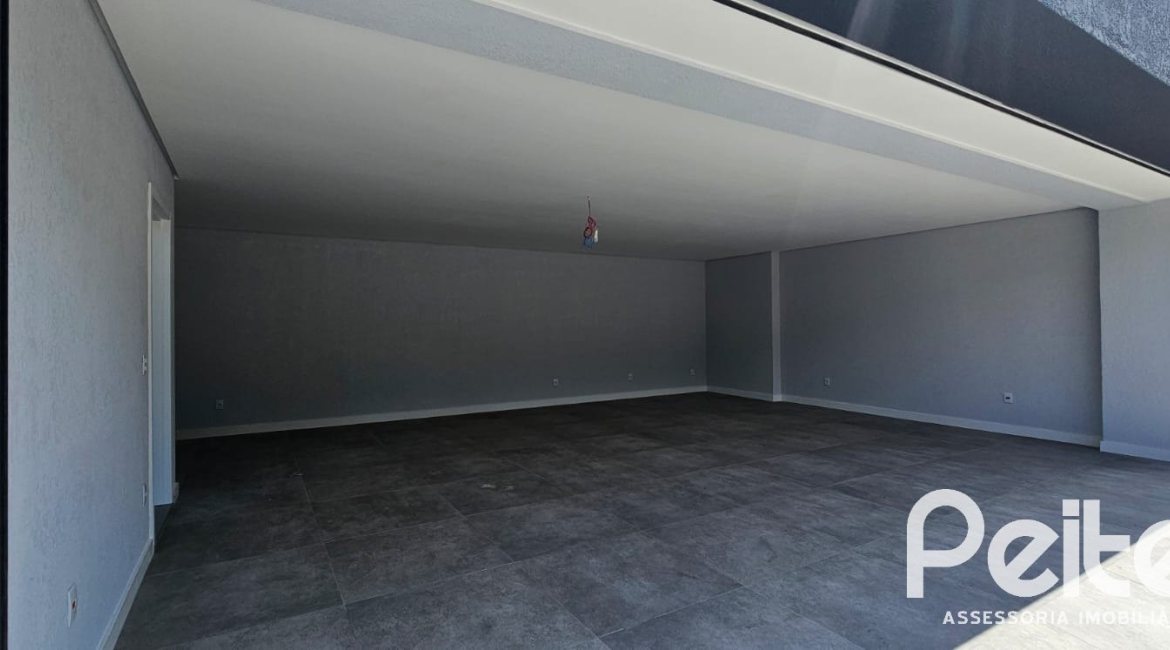 Casa em Condomínio à venda com 297m², 4 dormitórios, 4 suítes, 3 vagas, no bairro Alphaville em PORTO ALEGRE