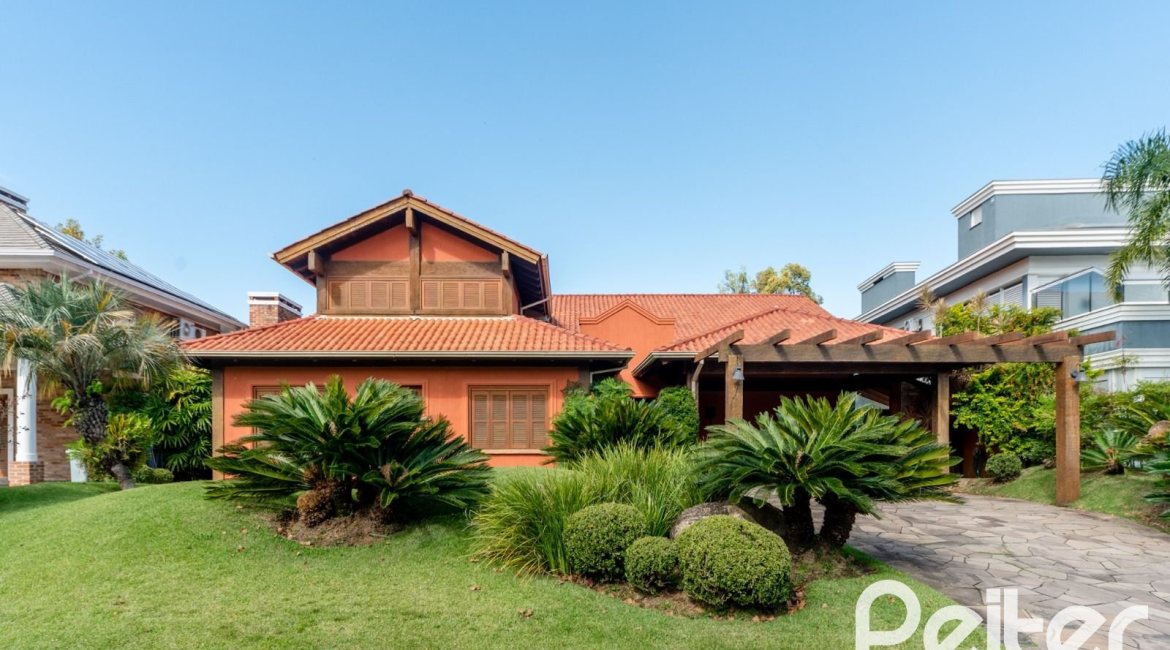 Casa em Condomínio à venda com 596m², 4 dormitórios, 4 suítes, 4 vagas, no bairro Terra Ville em PORTO ALEGRE