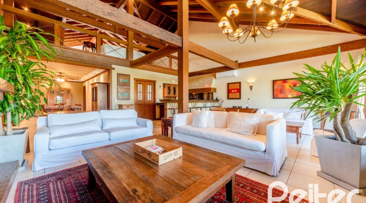 Casa em Condomínio à venda com 596m², 4 dormitórios, 4 suítes, 4 vagas, no bairro Terra Ville em PORTO ALEGRE