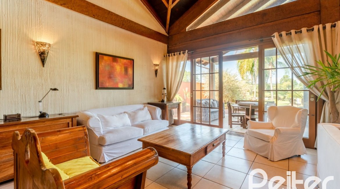 Casa em Condomínio à venda com 596m², 4 dormitórios, 4 suítes, 4 vagas, no bairro Terra Ville em PORTO ALEGRE