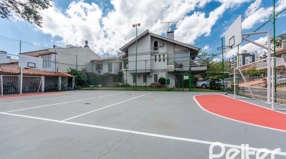 Casa em Condomínio à venda com 159m², 3 dormitórios, 1 suíte, 2 vagas, no bairro Tristeza em PORTO ALEGRE