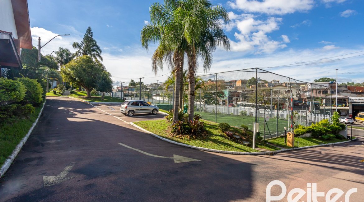 Casa em Condomínio à venda com 160m², 3 dormitórios, 1 suíte, 2 vagas, no bairro Ipanema em PORTO ALEGRE