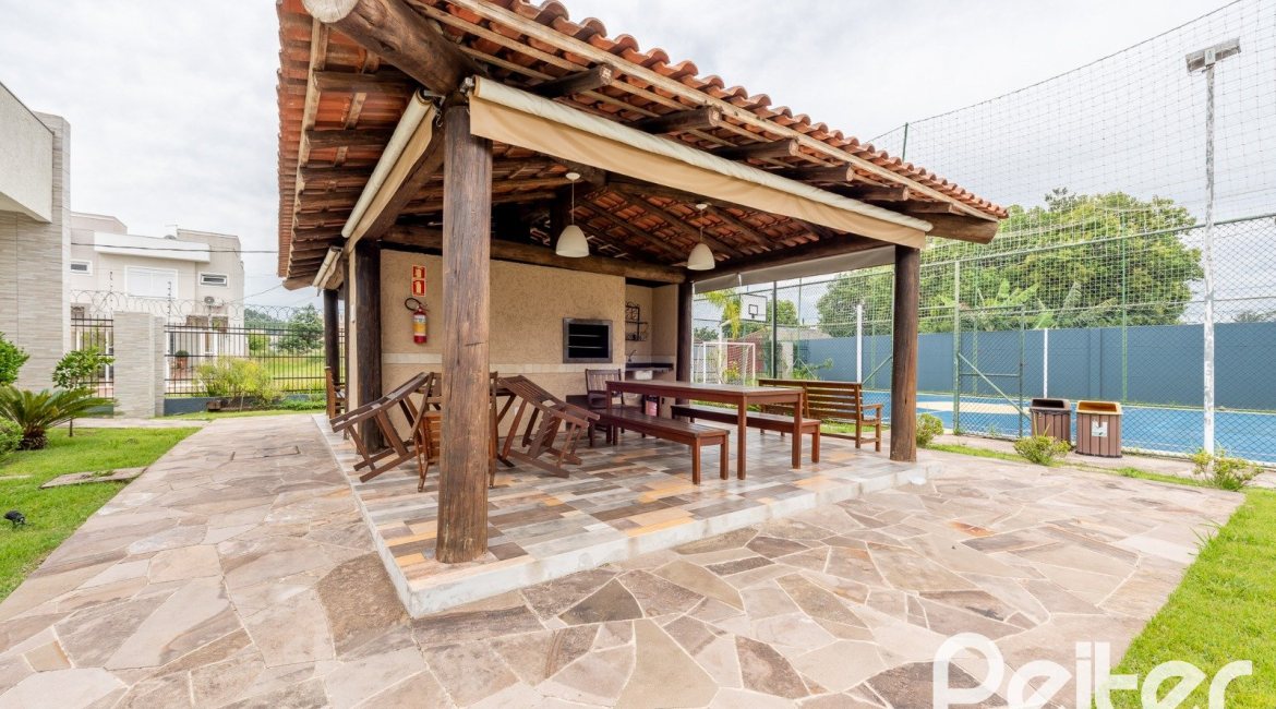 Casa em Condomínio à venda com 150m², 3 dormitórios, 1 suíte, 2 vagas, no bairro Hípica em PORTO ALEGRE