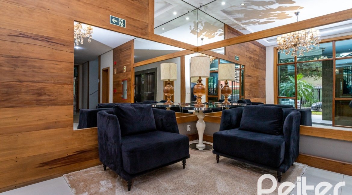 Apartamento à venda com 143m², 3 dormitórios, 1 suíte, 4 vagas, no bairro Tristeza em PORTO ALEGRE