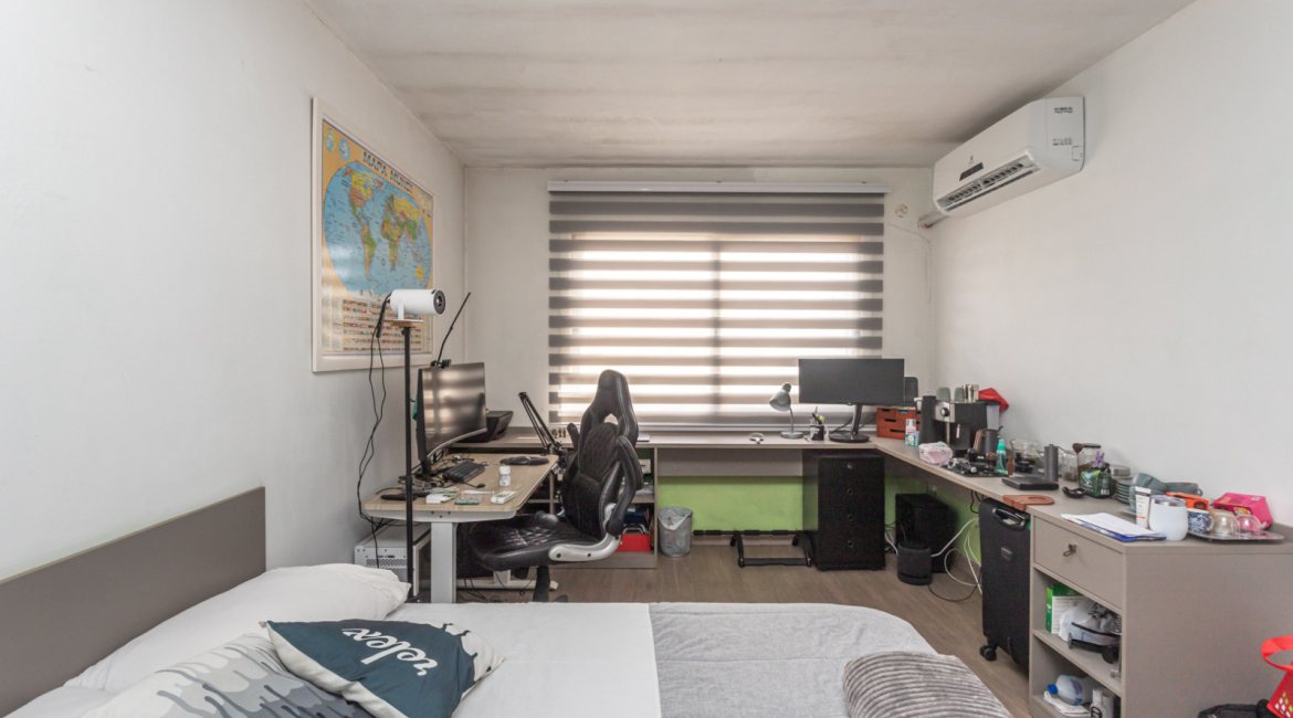 Casa à venda com 367m², 4 dormitórios, 2 suítes, 4 vagas, no bairro Jardim Isabel em Porto Alegre