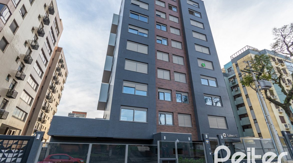 Apartamento à venda com 216m², 3 dormitórios, 3 suítes, 3 vagas, no bairro Tristeza em PORTO ALEGRE