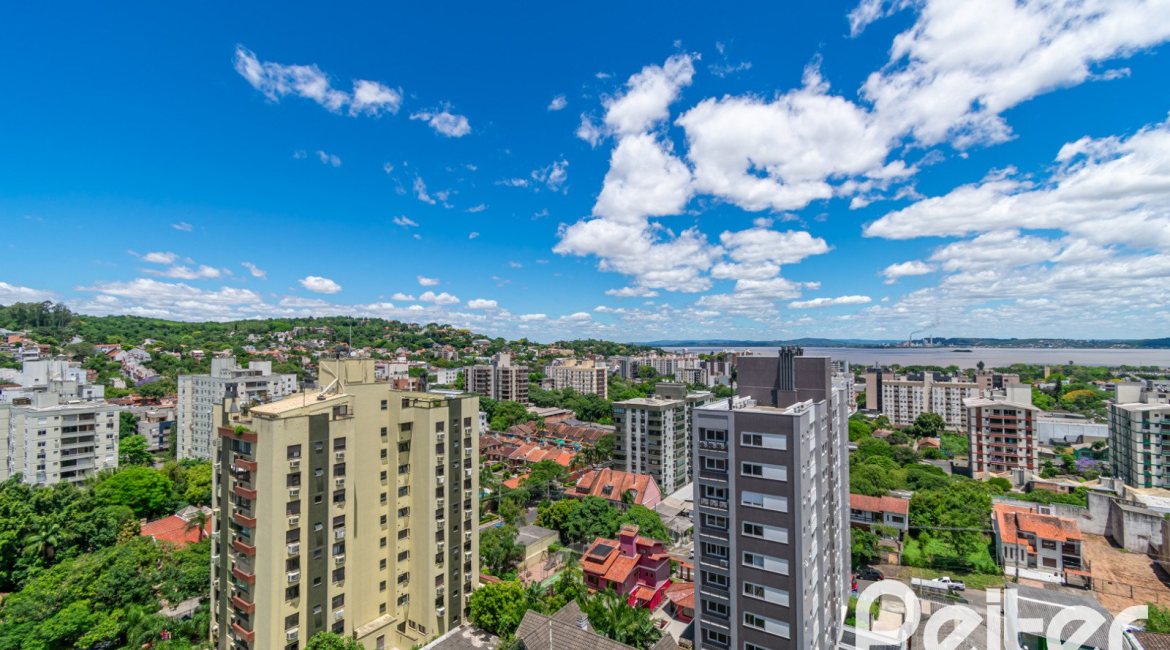 Apartamento à venda com 216m², 3 dormitórios, 3 suítes, 3 vagas, no bairro Tristeza em PORTO ALEGRE