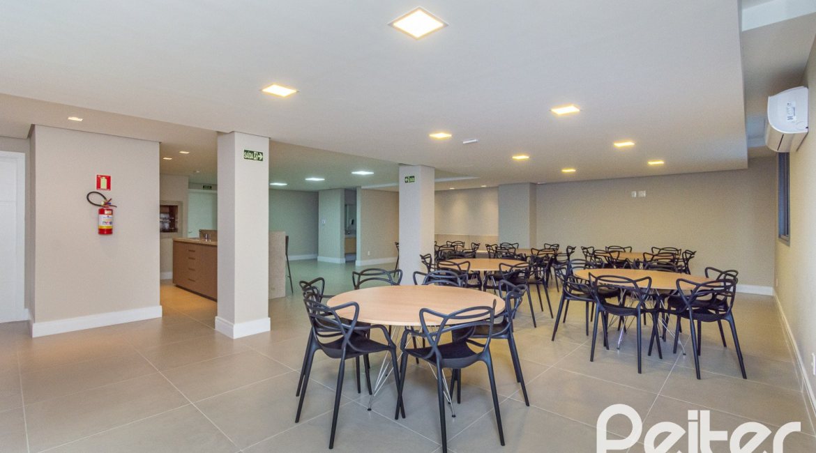 Apartamento à venda com 216m², 3 dormitórios, 3 suítes, 3 vagas, no bairro Tristeza em PORTO ALEGRE