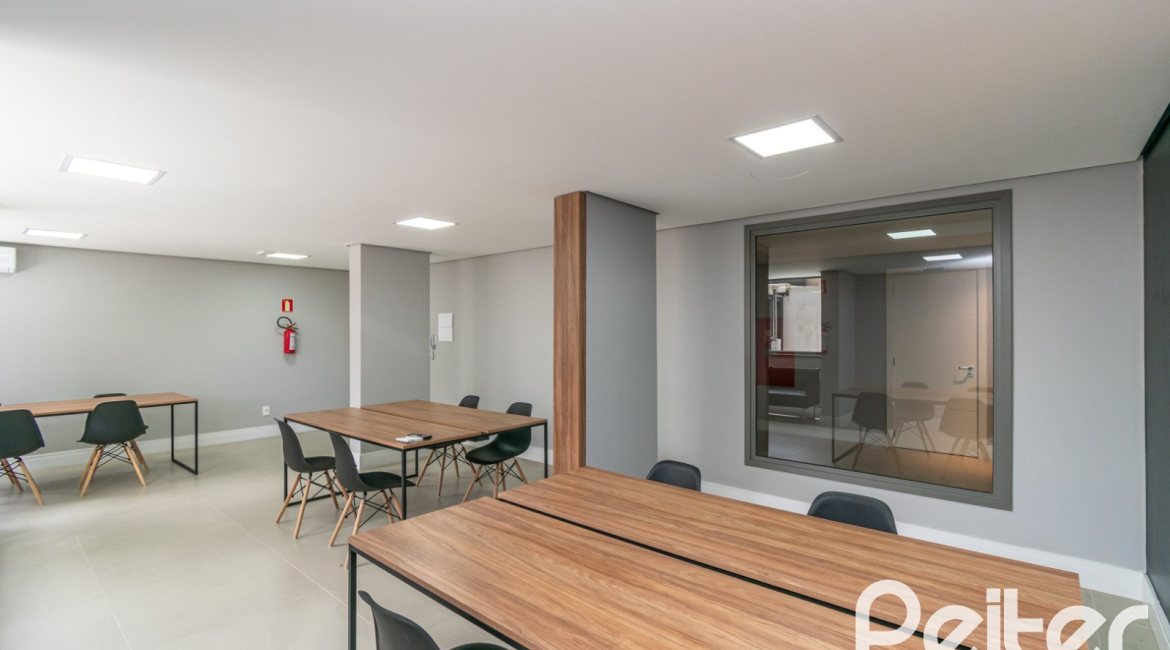 Apartamento à venda com 216m², 3 dormitórios, 3 suítes, 3 vagas, no bairro Tristeza em PORTO ALEGRE