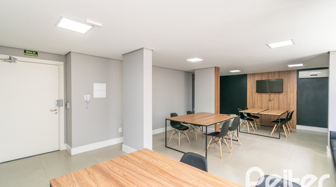 Apartamento à venda com 216m², 3 dormitórios, 3 suítes, 3 vagas, no bairro Tristeza em PORTO ALEGRE