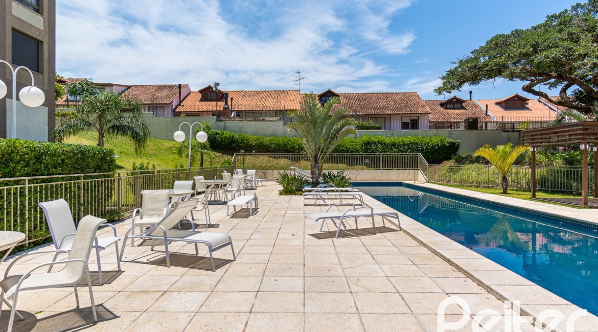 Apartamento à venda com 104m², 3 dormitórios, 1 suíte, 2 vagas, no bairro Ipanema em PORTO ALEGRE