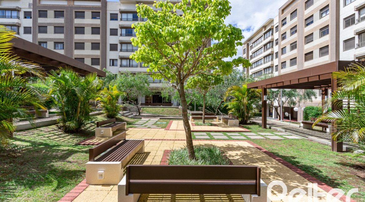 Apartamento à venda com 104m², 3 dormitórios, 1 suíte, 2 vagas, no bairro Ipanema em PORTO ALEGRE