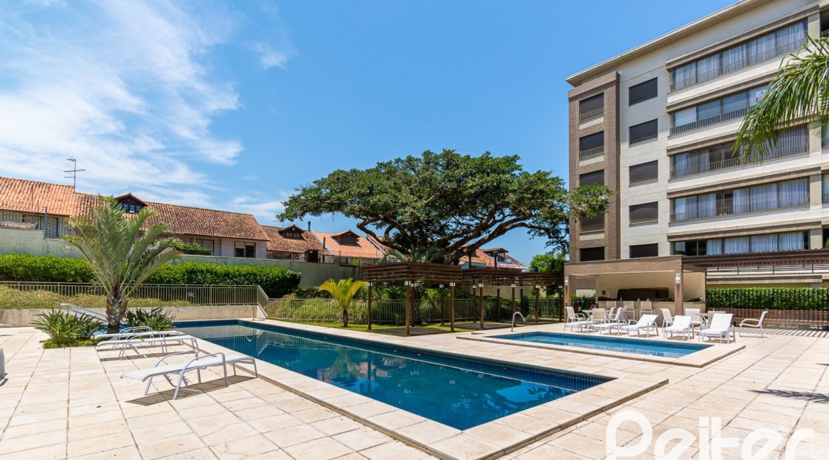 Apartamento à venda com 104m², 3 dormitórios, 1 suíte, 2 vagas, no bairro Ipanema em PORTO ALEGRE