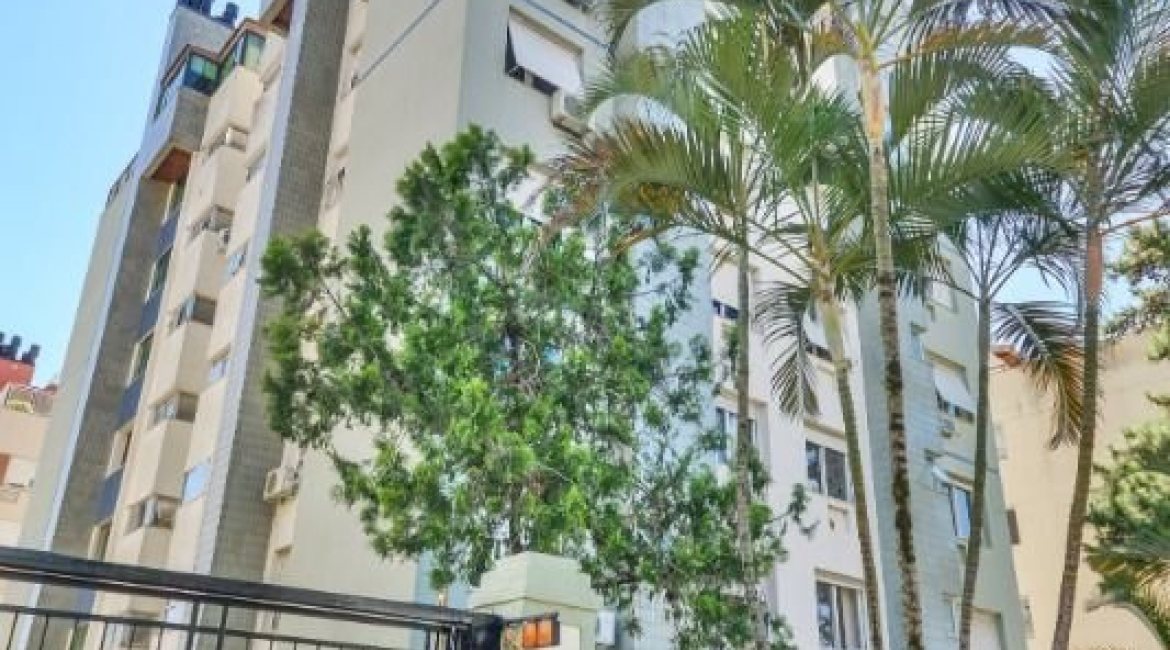 Cobertura à venda com 172m², 3 dormitórios, 1 suíte, 2 vagas, no bairro Tristeza em PORTO ALEGRE