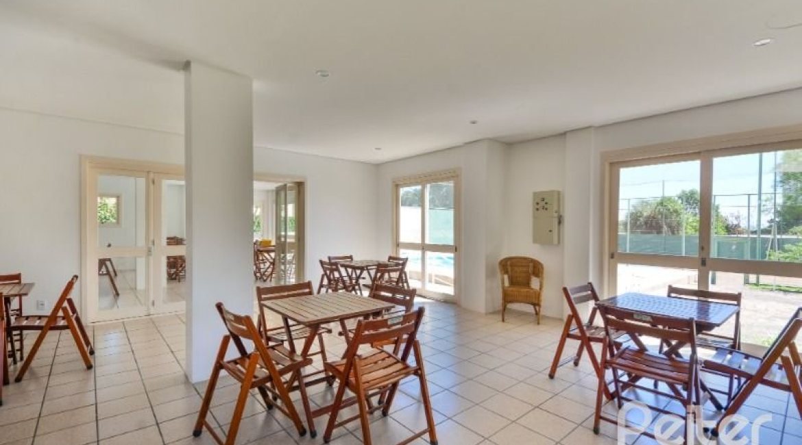 Cobertura à venda com 172m², 3 dormitórios, 1 suíte, 2 vagas, no bairro Tristeza em PORTO ALEGRE