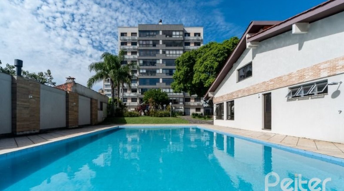 Apartamento à venda com 136m², 3 dormitórios, 1 suíte, 2 vagas, no bairro Tristeza em PORTO ALEGRE