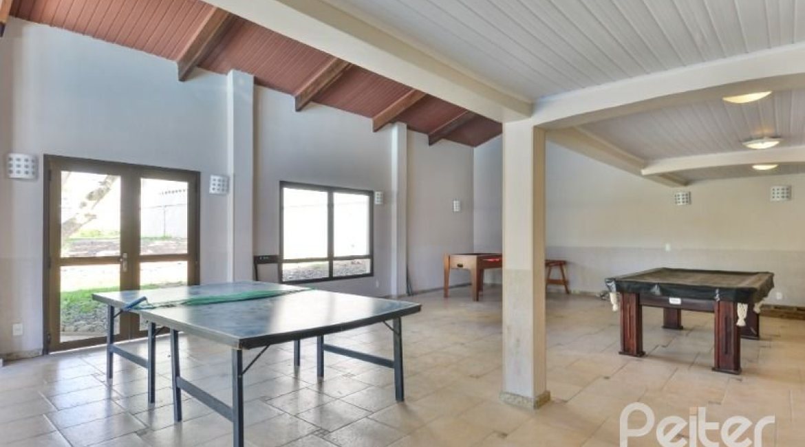 Apartamento à venda com 136m², 3 dormitórios, 1 suíte, 2 vagas, no bairro Tristeza em PORTO ALEGRE