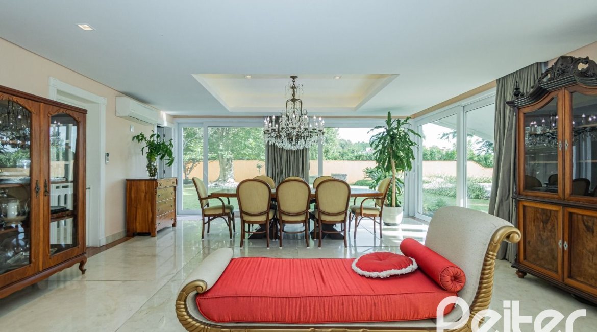 Casa em Condomínio à venda com 941m², 5 dormitórios, 5 suítes, 6 vagas, no bairro Terra Ville em PORTO ALEGRE