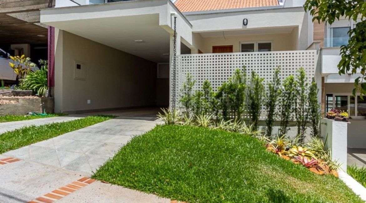 Casa em Condomínio à venda com 190m², 3 dormitórios, 1 suíte, 2 vagas, no bairro Vila Nova em PORTO ALEGRE