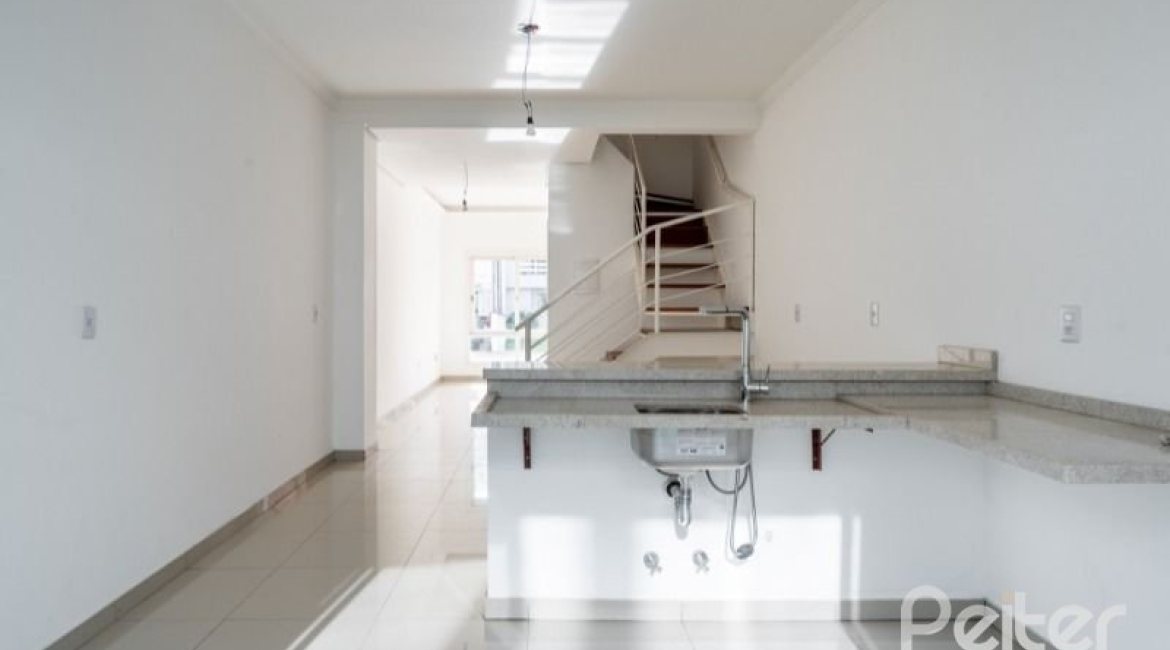  à venda, no bairro  em 