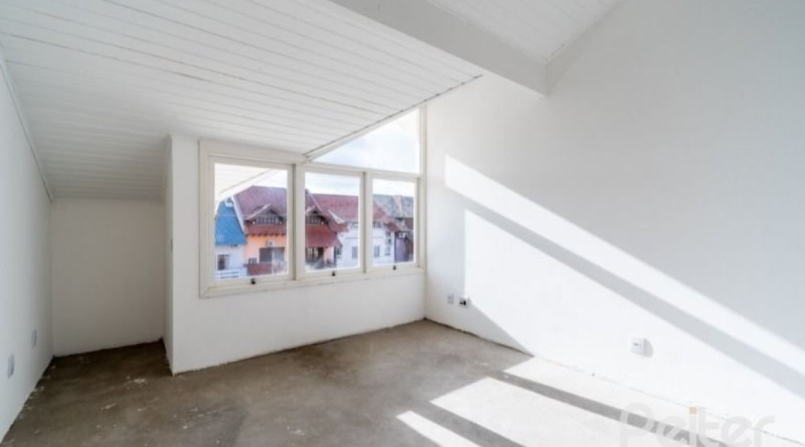  à venda, no bairro  em 