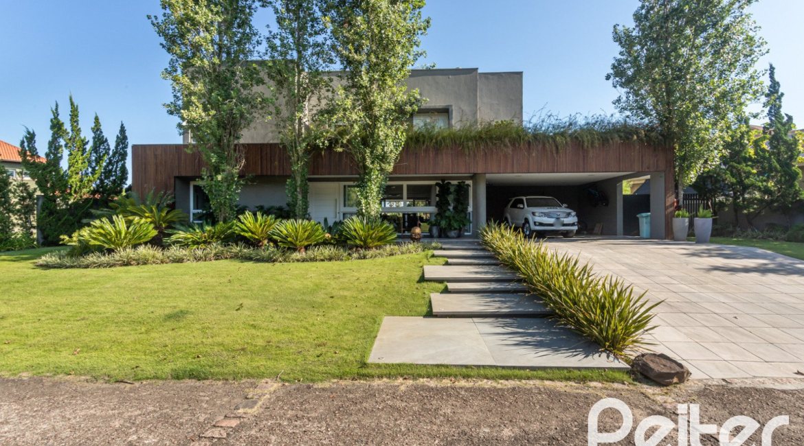 Casa em Condomínio à venda com 478m², 4 dormitórios, 4 suítes, 4 vagas, no bairro Terra Ville em PORTO ALEGRE
