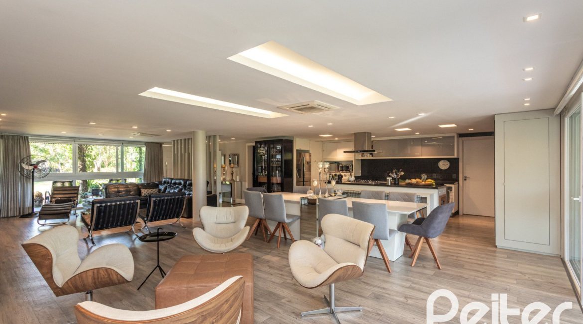 Casa em Condomínio à venda com 478m², 4 dormitórios, 4 suítes, 4 vagas, no bairro Terra Ville em PORTO ALEGRE