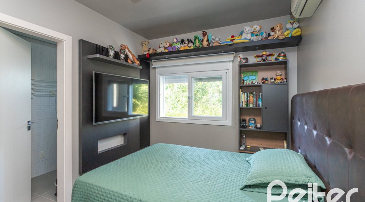 Casa em Condomínio à venda com 478m², 4 dormitórios, 4 suítes, 4 vagas, no bairro Terra Ville em PORTO ALEGRE