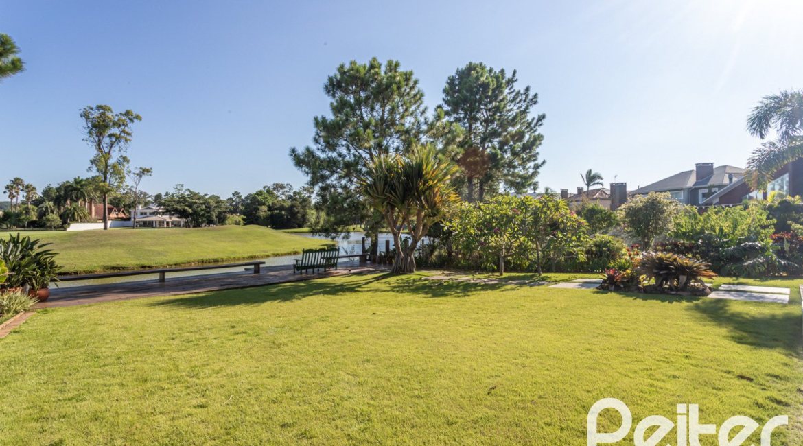 Casa em Condomínio à venda com 478m², 4 dormitórios, 4 suítes, 4 vagas, no bairro Terra Ville em PORTO ALEGRE