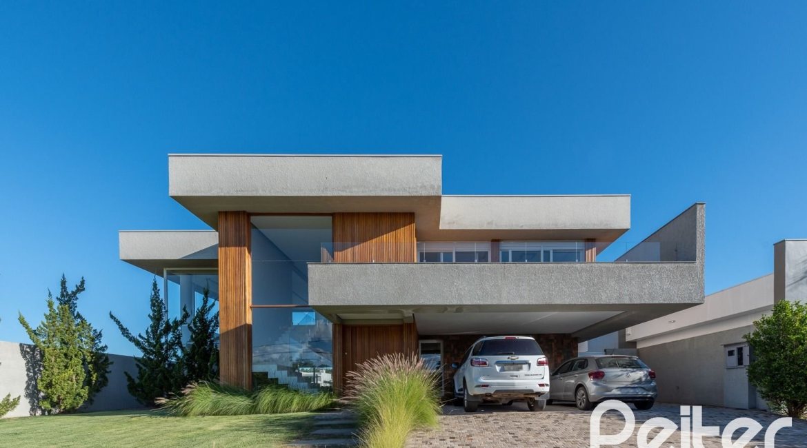 Casa em Condomínio à venda com 363m², 3 dormitórios, 3 suítes, 4 vagas, no bairro Terra Ville em PORTO ALEGRE