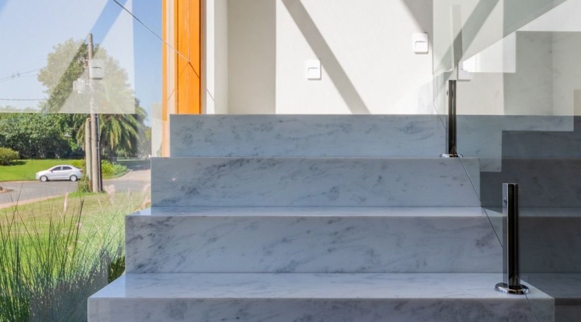 Casa em Condomínio à venda com 363m², 3 dormitórios, 3 suítes, 4 vagas, no bairro Terra Ville em PORTO ALEGRE